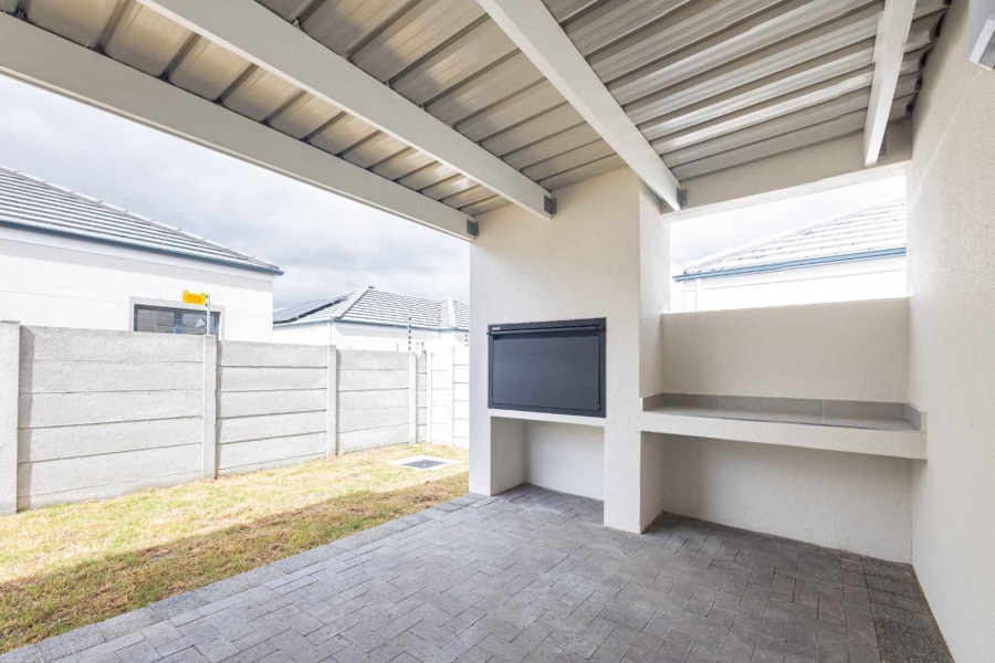 To Let 3 Bedroom Property for Rent in Jacarandas Western Cape